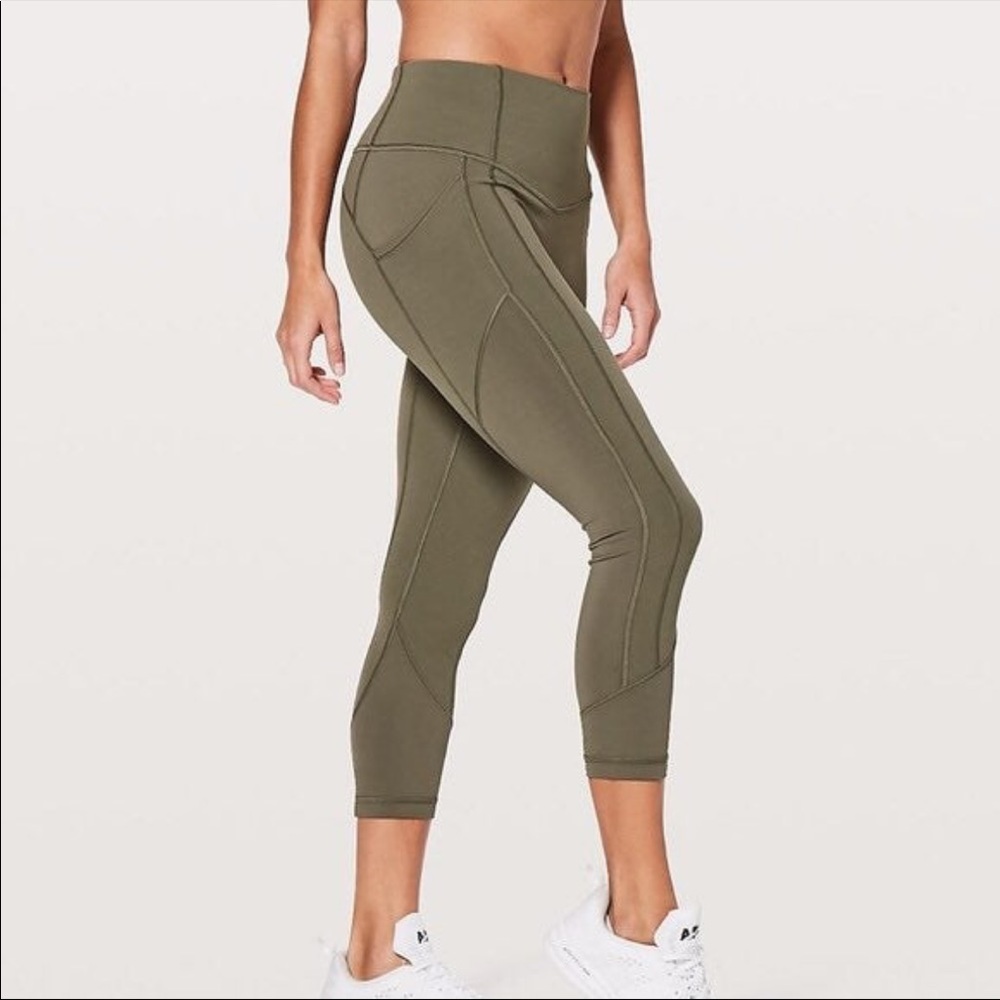 Lululemon All the right places crop